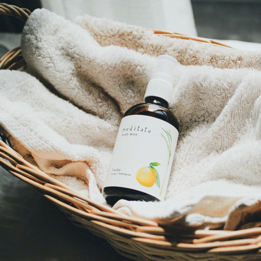 Soothing Japanese skincare mist with natural ingredients and relaxing essential oils