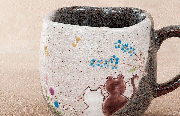 Kutani Ware Hinadamari cat mug with colorful floral decoration