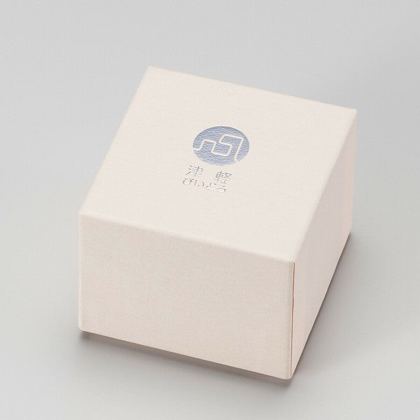 Tsugaru Vidro sake cup with gift box – handcrafted in Japan with gold leaf detail, ideal for gifting