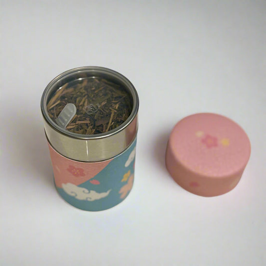 Inside view of Mt. Fuji spring washi canister with inner lid