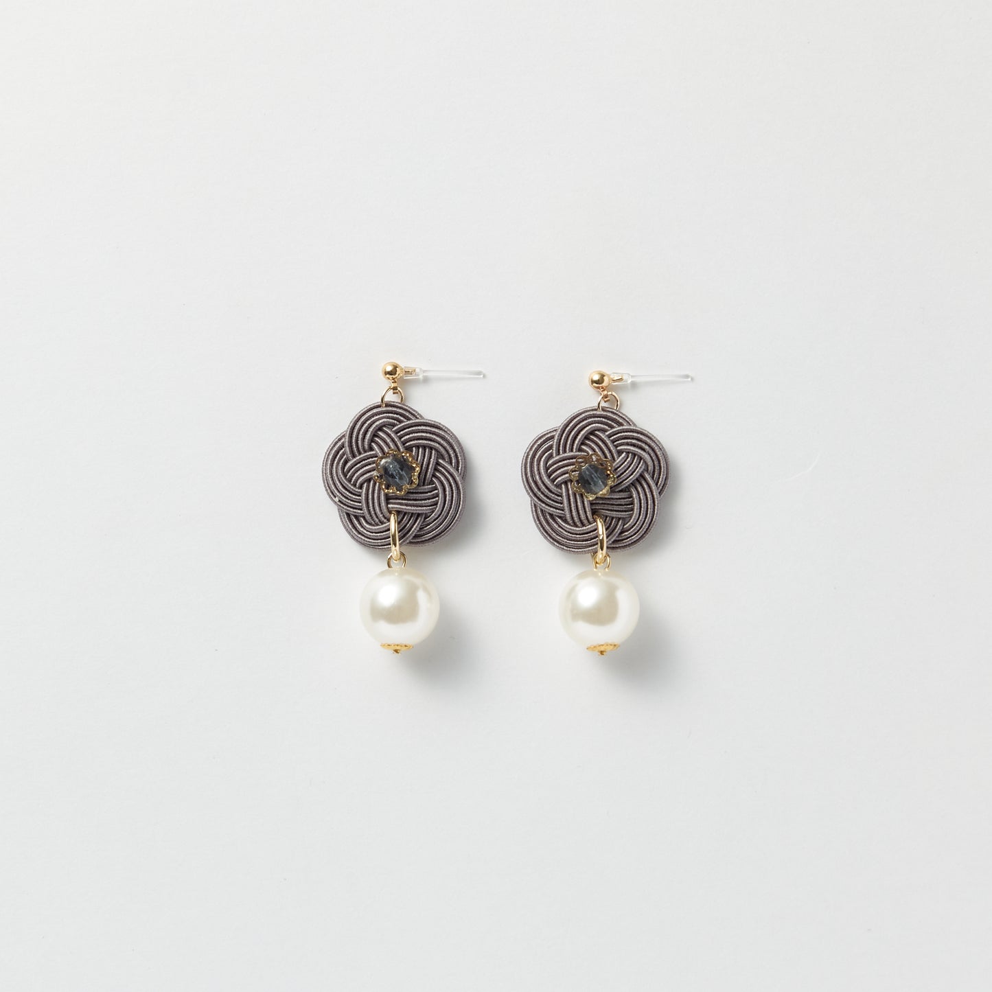 Handcrafted Mizuhiki Pearl Bloom Earrings