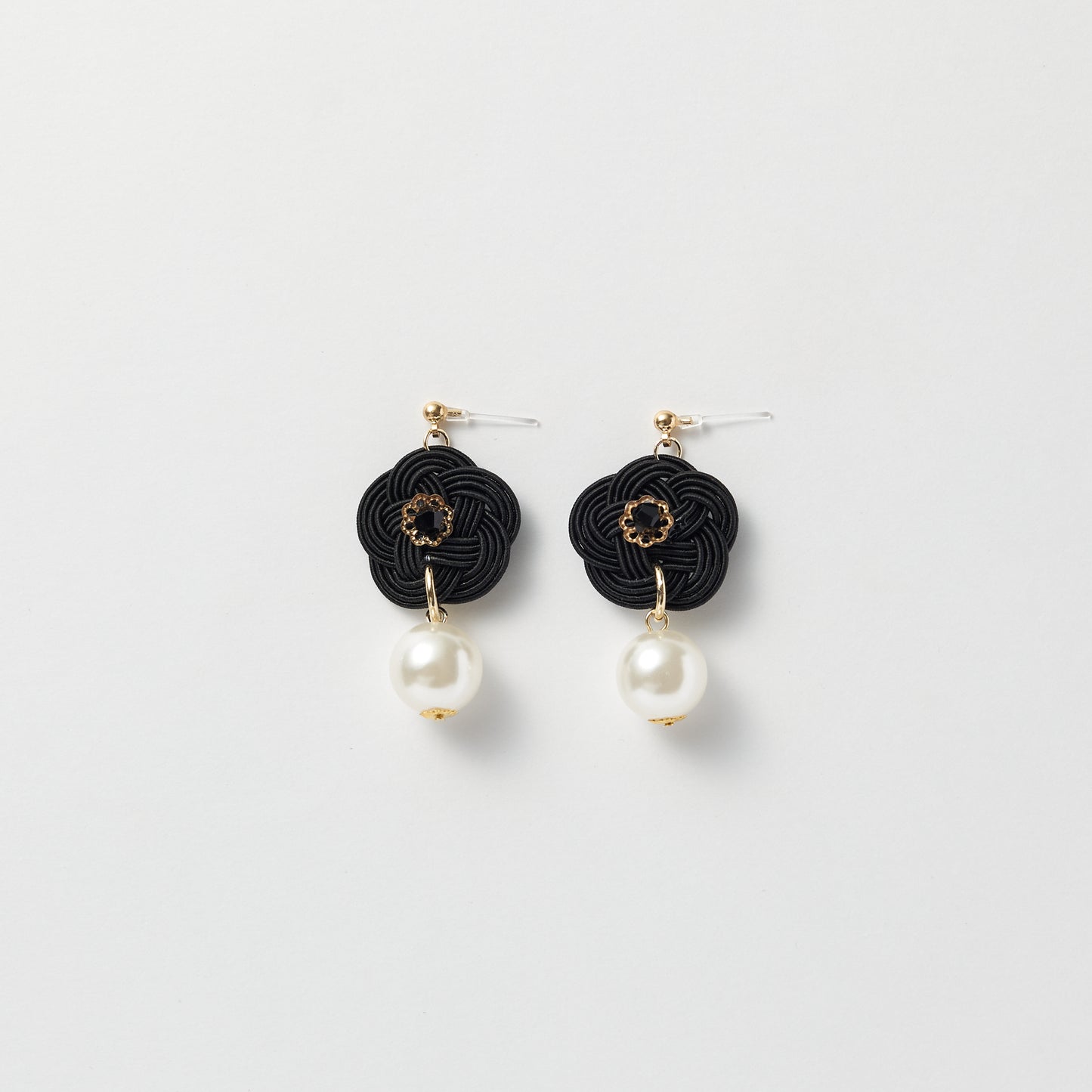 Handcrafted Mizuhiki Pearl Bloom Earrings