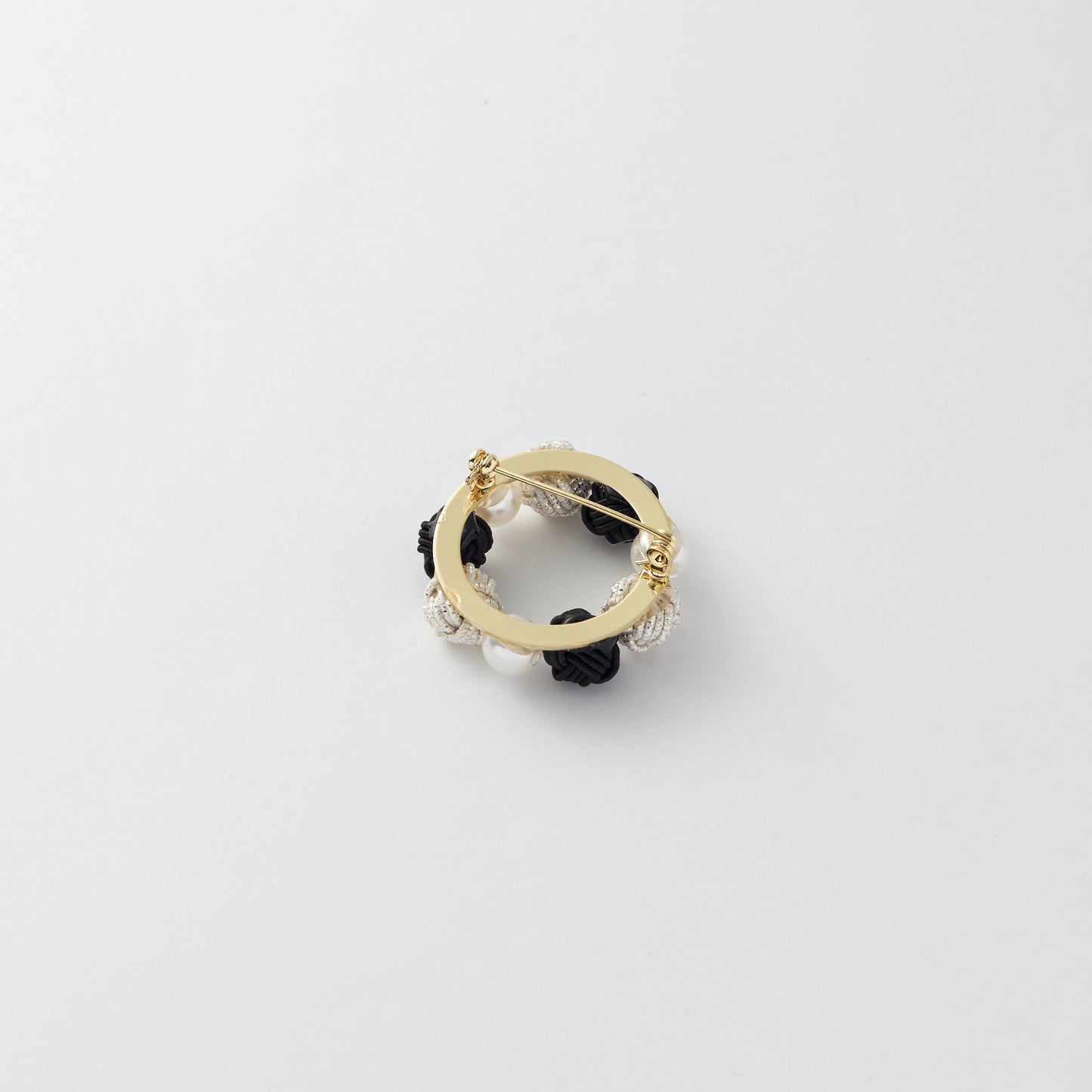 Back of the mizuhiku pearl brooch