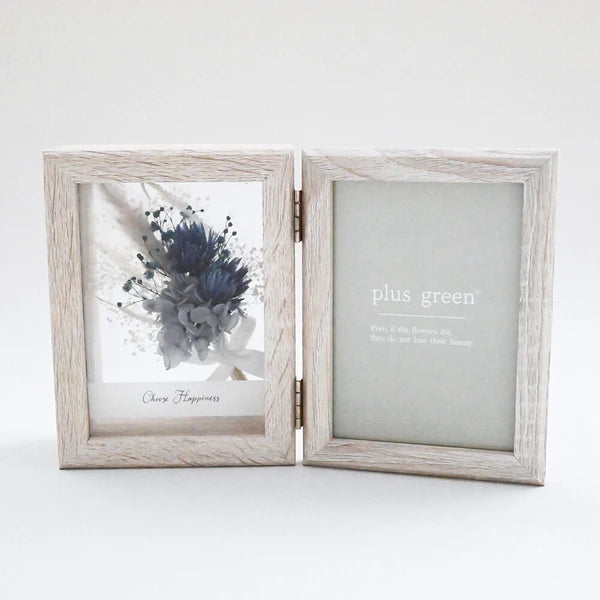 Photo Frame with Dried Bouquet