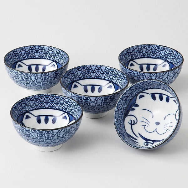Mino ware rice bowl set with Seigaiha wave motif and cat illustration