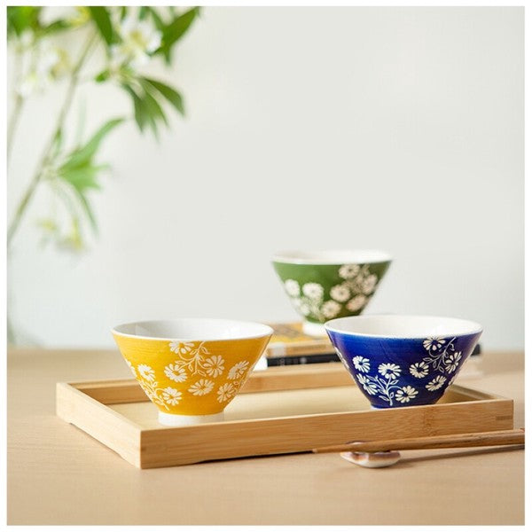 Arita and Hasami ware Hinagiku rice bowl set in yellow, blue and green