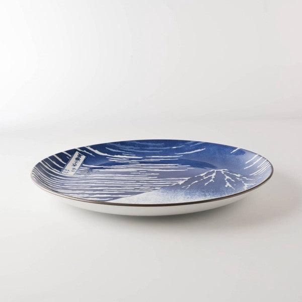 Horizontal view of Hokusai blue Mino Ware large plate, 25.2 cm, showing the detail ceramic finish