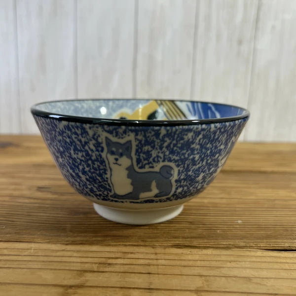 Side view of Shiba Inu x Great Wave bowl featuring playful Shiba Inu 