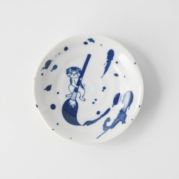 Japanese porcelain Some-neko small plate featuring playful cat illustration in blue glaze
