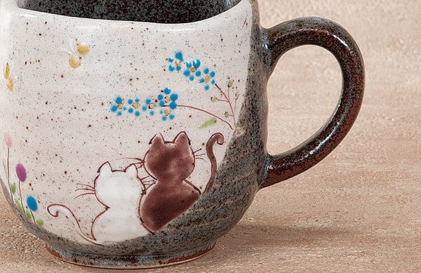 Kutani Ware Hinadamari cat mug with colorful floral decoration