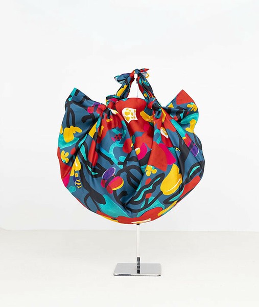 Modern Camilia Water-Repellent Furoshiki