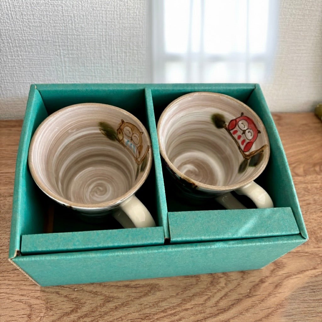 Handpainted Mino Ware Owl Mug Pair