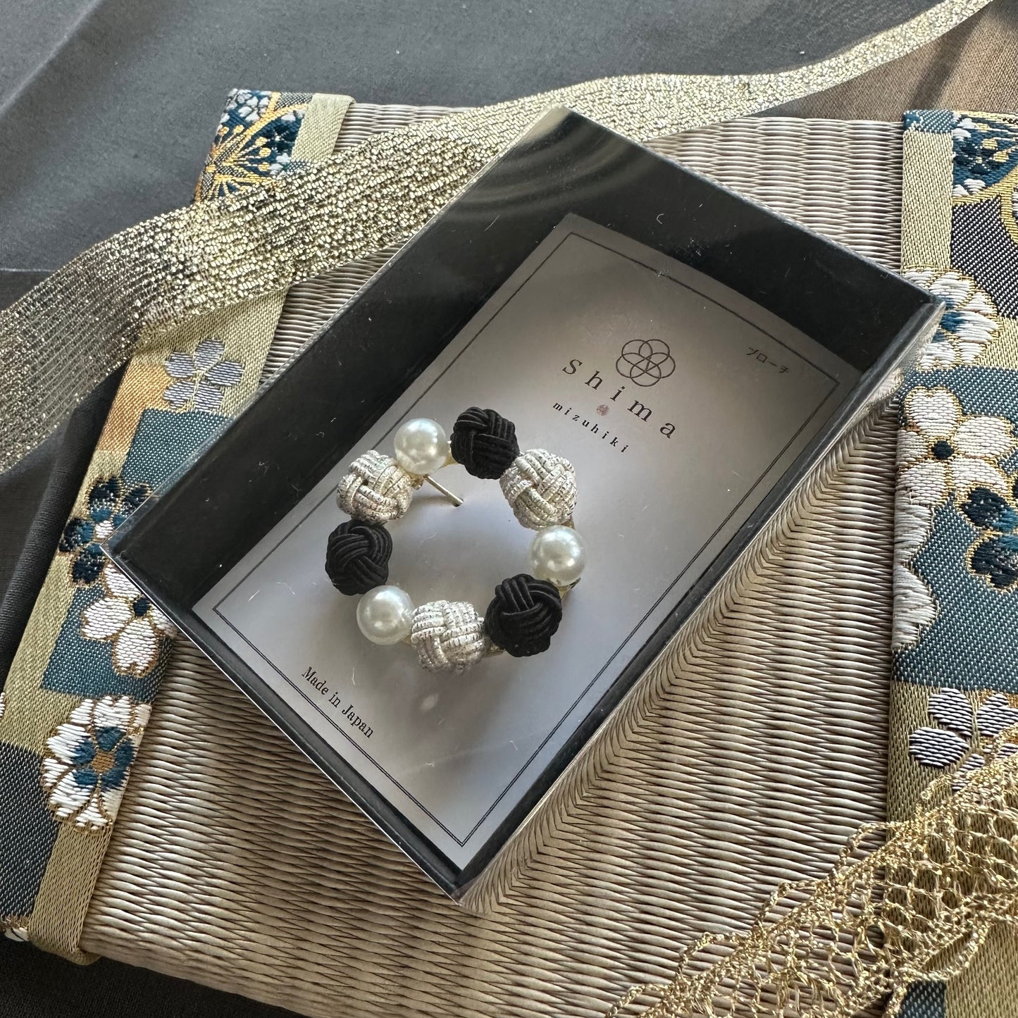 Handcrafted Mizuhiki brooch with pearl-like beads in gift box